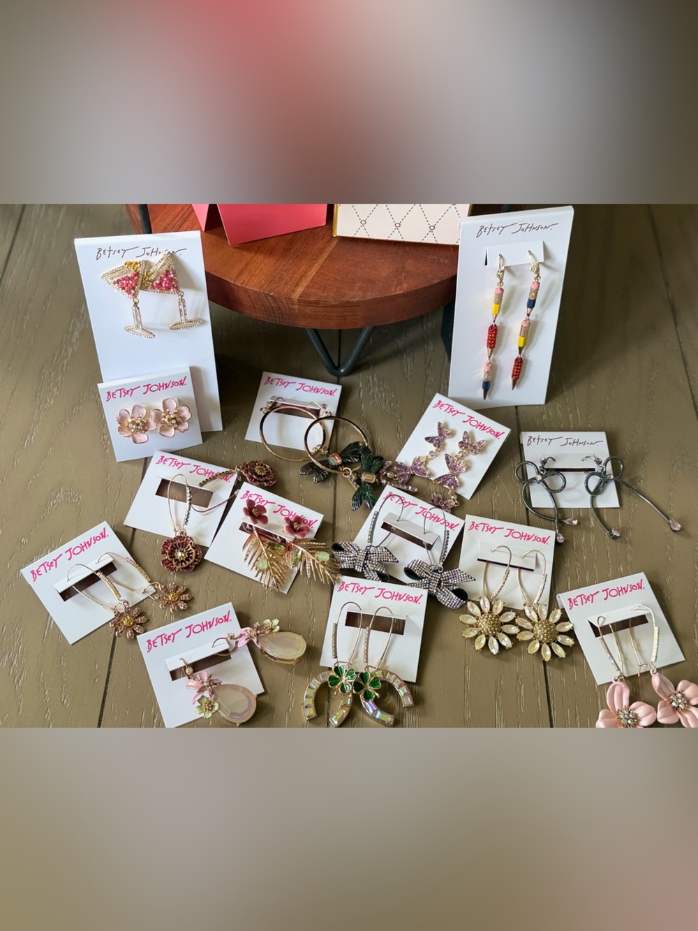 NWT Betsey Johnson Earrings - Stunning - Picture 3 of 3